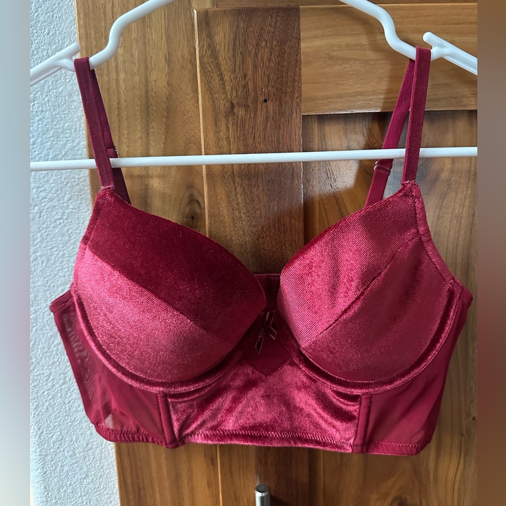 Maidenform Rich Red Velvet Push-up Bra